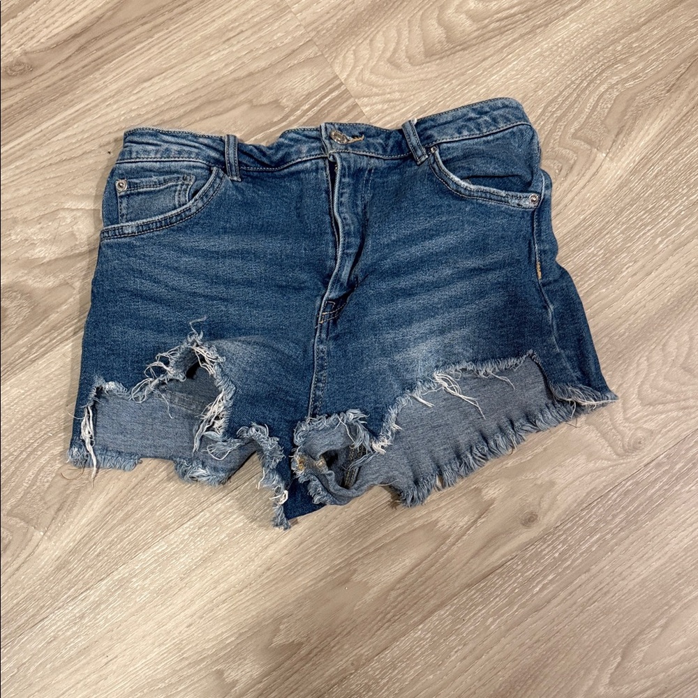 Love Tree Frayed Hem Blue Jean Shorts